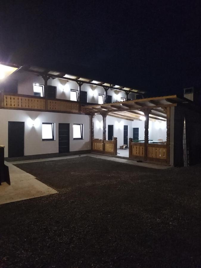 Casa De Langa Padure Hotel Sighetu Marmatiei Exterior photo